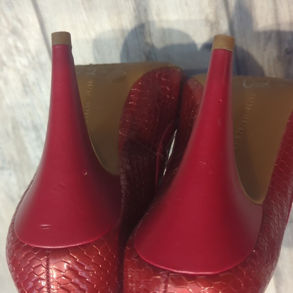 Red Gianni Bini Heels with Strap - Picture 6 of 6